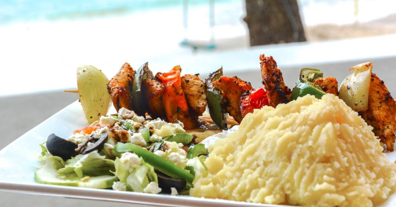 אוצ'ו ריוס Kaz Kreol Beach Hotel מראה חיצוני תמונה