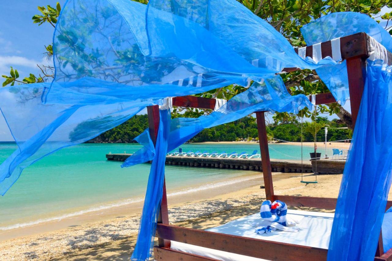 אוצ'ו ריוס Kaz Kreol Beach Hotel מראה חיצוני תמונה