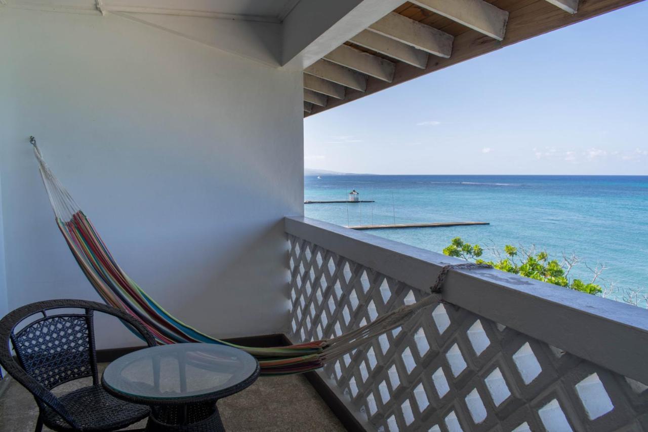 אוצ'ו ריוס Kaz Kreol Beach Hotel מראה חיצוני תמונה