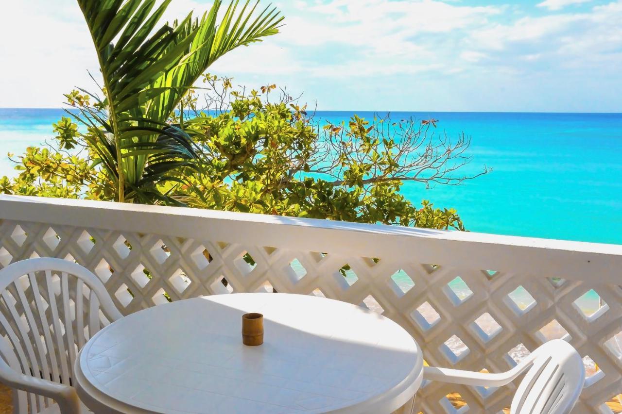 אוצ'ו ריוס Kaz Kreol Beach Hotel מראה חיצוני תמונה