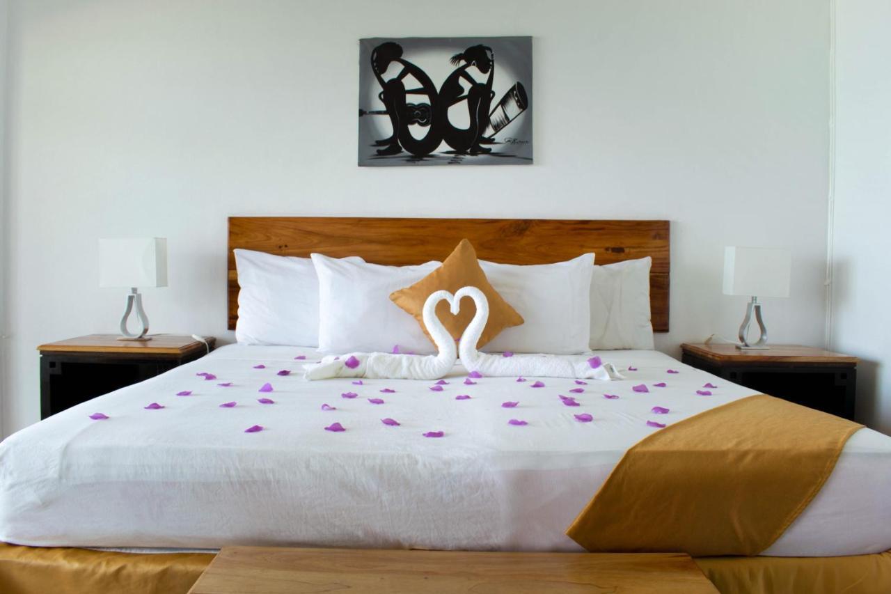 אוצ'ו ריוס Kaz Kreol Beach Hotel מראה חיצוני תמונה